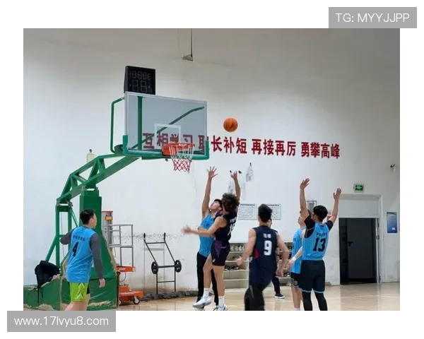 以篮球为核心探讨团队协作精神与竞技魅力在现代体育文化中的重要作用