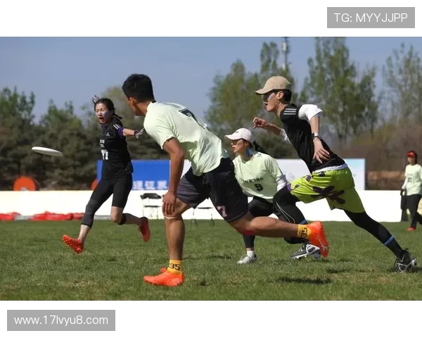 深圳飞盘队的速度探秘:如何在赛场上飞速追逐梦想与荣耀 深圳飞盘队的速度探秘:如何在赛场上飞速追逐梦想与荣耀