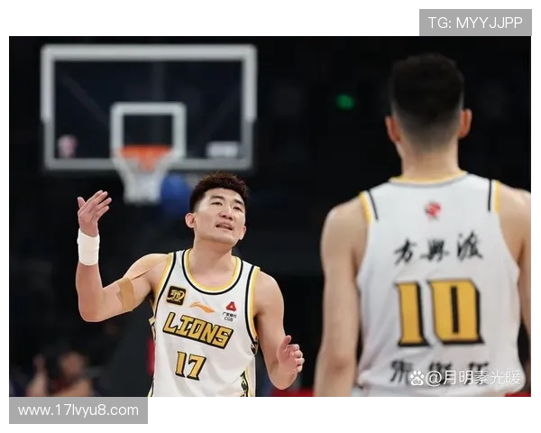 国王与勇士激战夏季联赛新星崛起精彩瞬间回顾 国王与勇士激战夏季联赛新星崛起精彩瞬间回顾